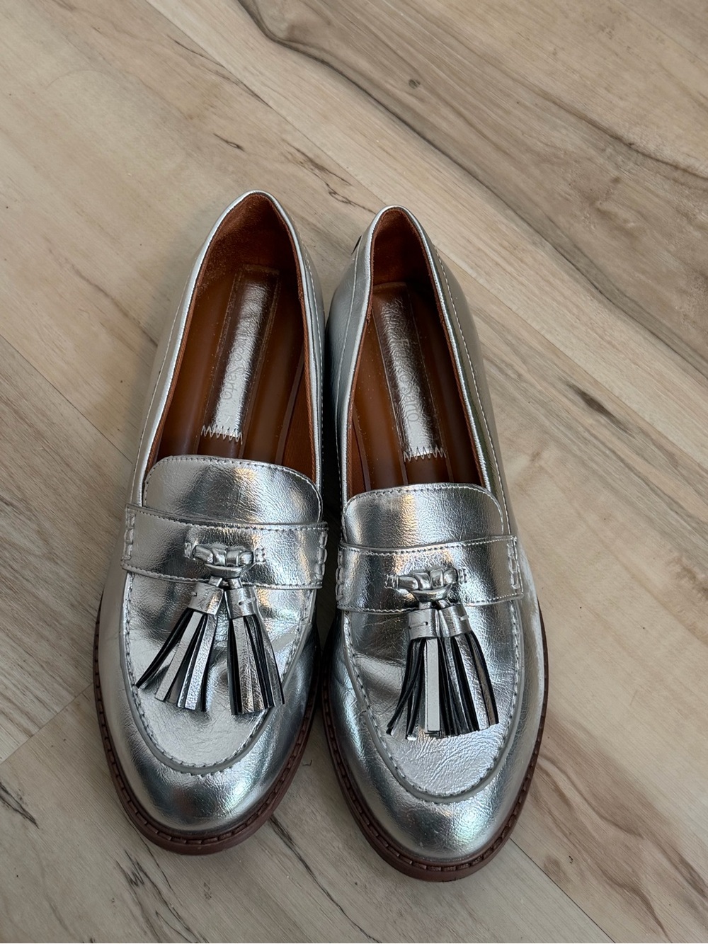 Franco Sarto Silver Metallic Tassel Loafers Flats 7.5 - Picture 4 of 8